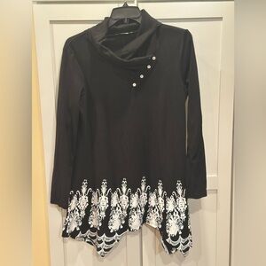 Celeste XL Elegant Black and White Women's Tunic Sweater - 15% off bundles !!!!